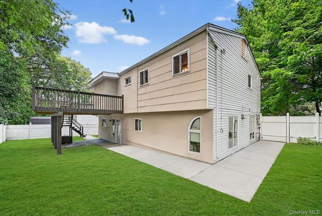 731 Manette Lane, Valley Cottage, NY 10989