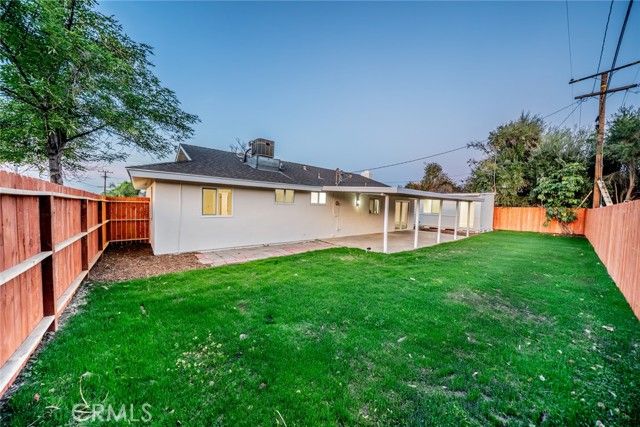 510 W Hacienda, Corona, CA 92882