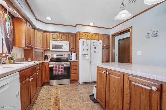 1601 Raywood Road, Alliance, OH 44601