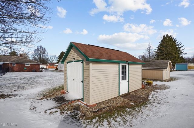 1601 Raywood Road, Alliance, OH 44601