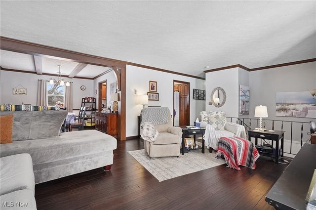 1601 Raywood Road, Alliance, OH 44601