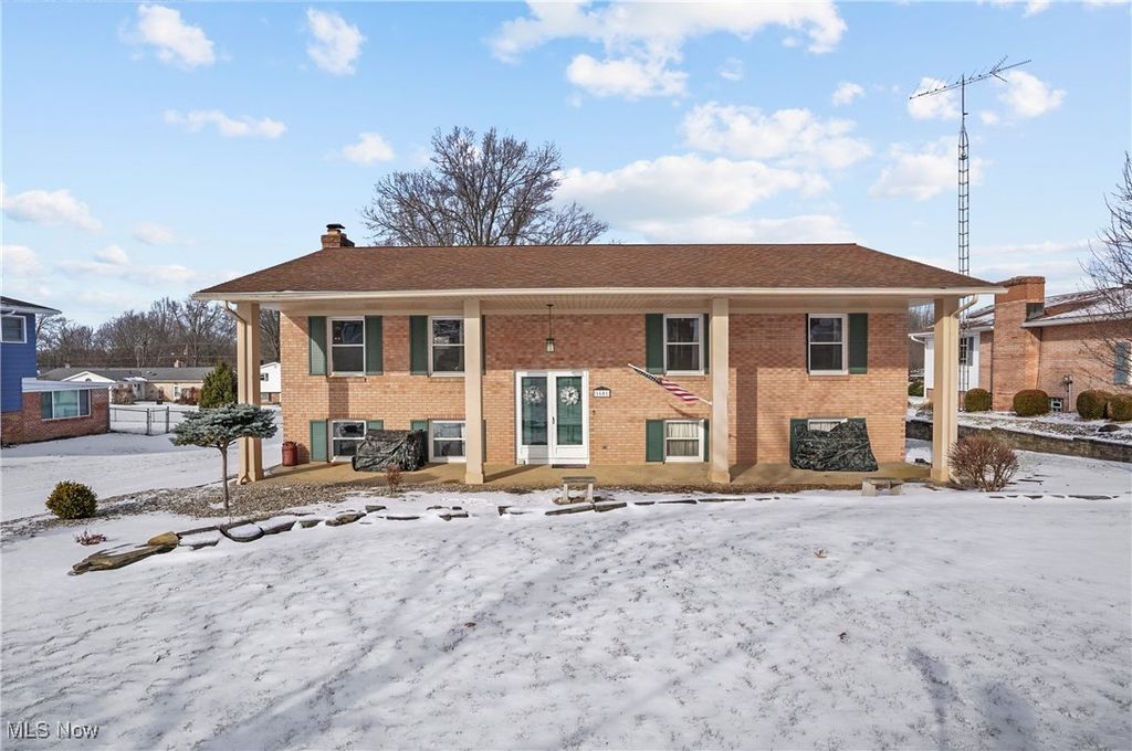 1601 Raywood Road, Alliance, OH 44601