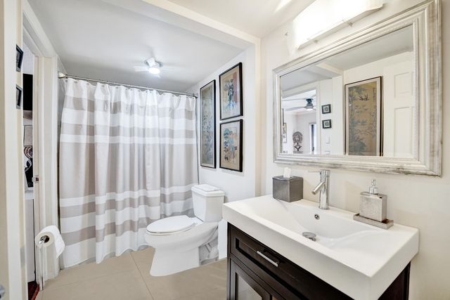 403 Dunwoody Lane 38, Hollywood, FL 33021