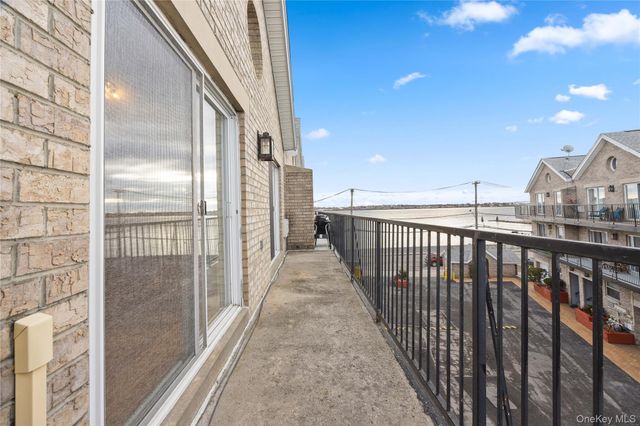 10 Pennyfield Avenue 5C, Bronx, NY 10465
