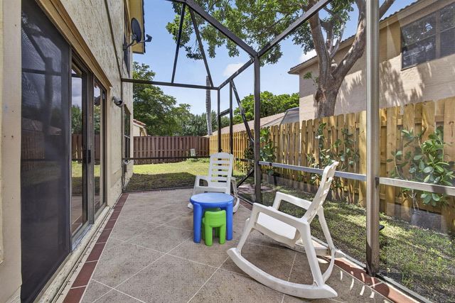 1726 Shoreside Circle, Wellington, FL 33414