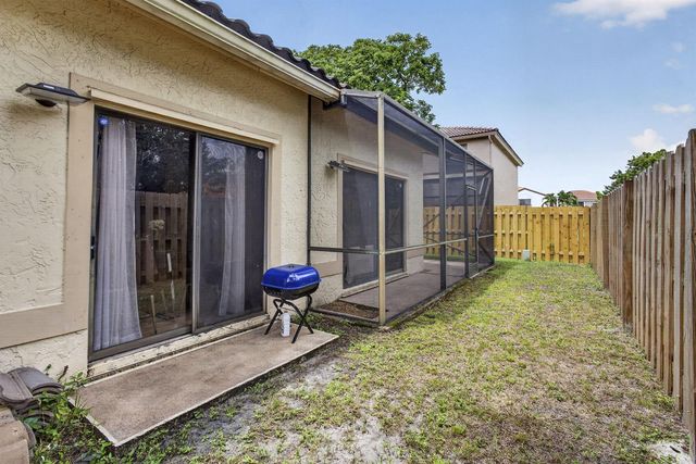 1726 Shoreside Circle, Wellington, FL 33414