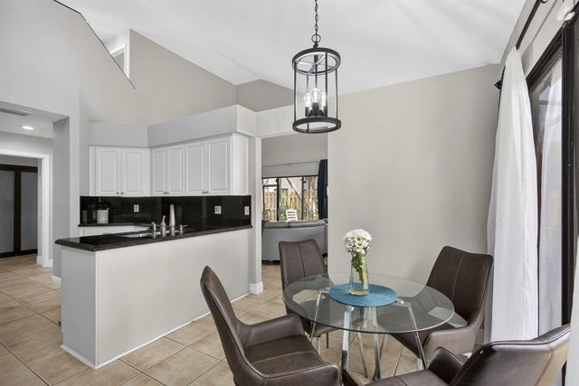 1726 Shoreside Circle, Wellington, FL 33414