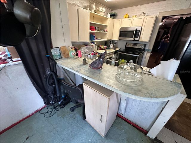 1105 NE 1ST STREET, Mulberry, FL 33860