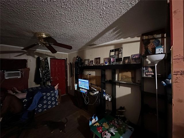 1105 NE 1ST STREET, Mulberry, FL 33860