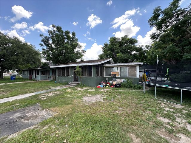 1105 NE 1ST STREET, Mulberry, FL 33860
