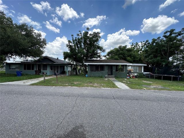 1105 NE 1ST STREET, Mulberry, FL 33860