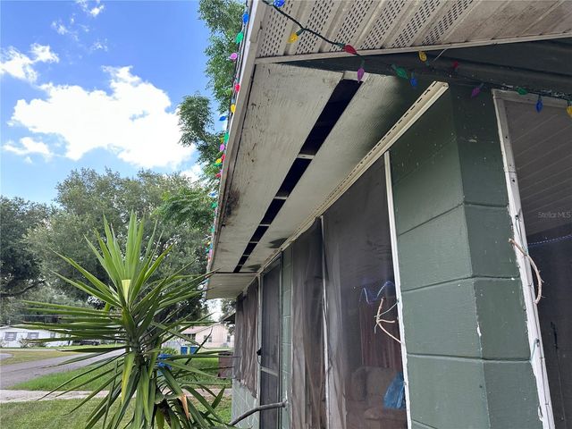 1105 NE 1ST STREET, Mulberry, FL 33860