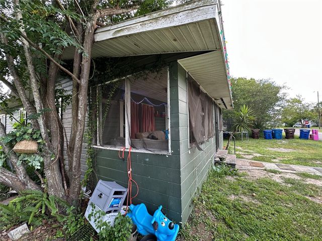 1105 NE 1ST STREET, Mulberry, FL 33860