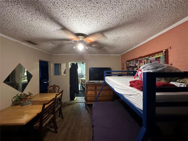 1105 NE 1ST STREET, Mulberry, FL 33860