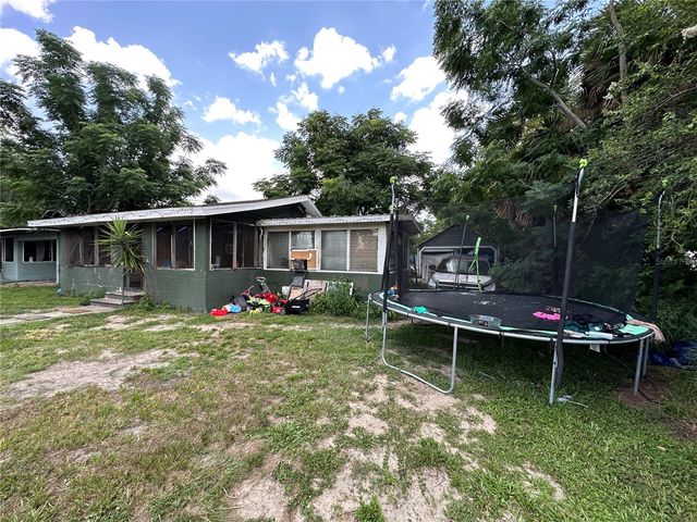 1105 NE 1ST STREET, Mulberry, FL 33860