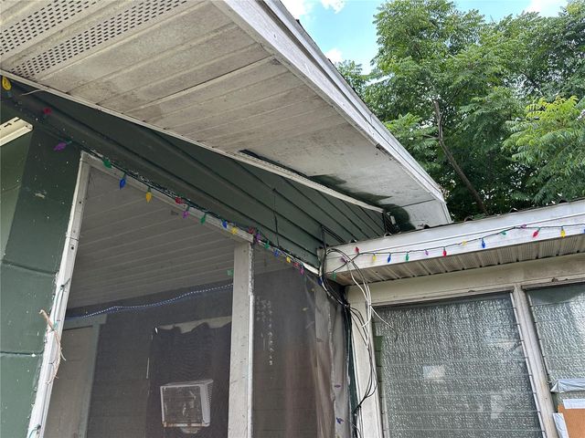 1105 NE 1ST STREET, Mulberry, FL 33860