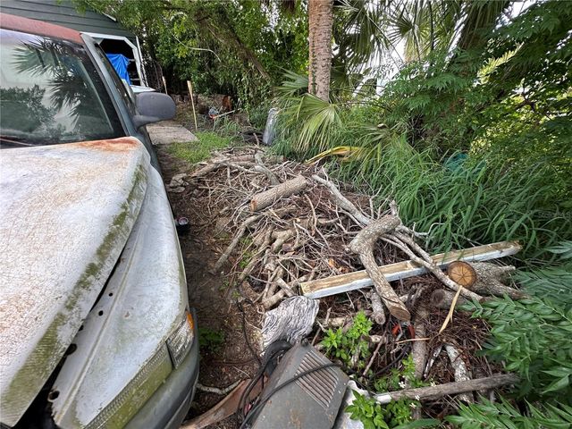 1105 NE 1ST STREET, Mulberry, FL 33860