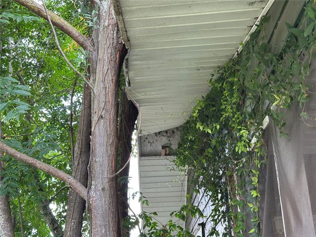 1105 NE 1ST STREET, Mulberry, FL 33860