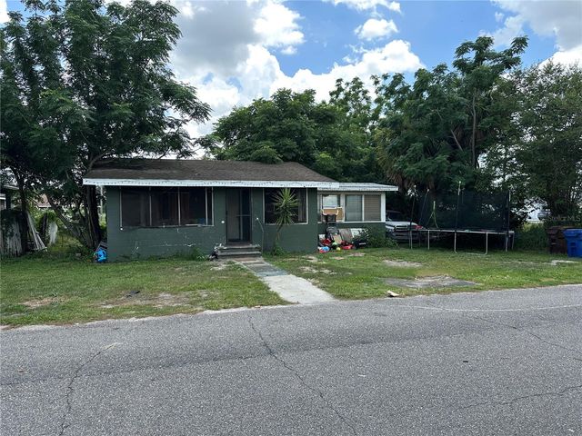1105 NE 1ST STREET, Mulberry, FL 33860