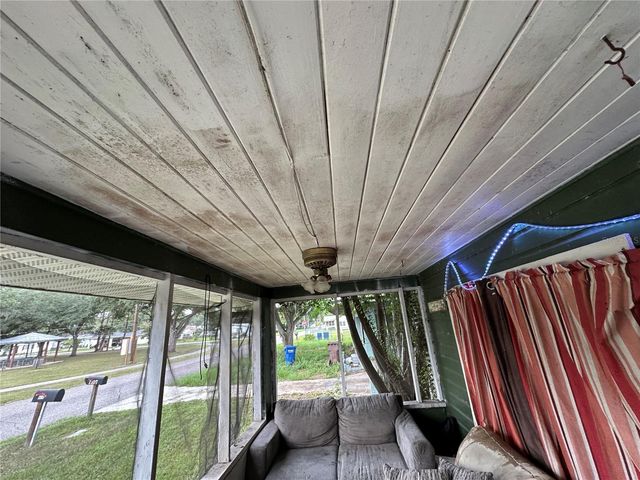 1105 NE 1ST STREET, Mulberry, FL 33860