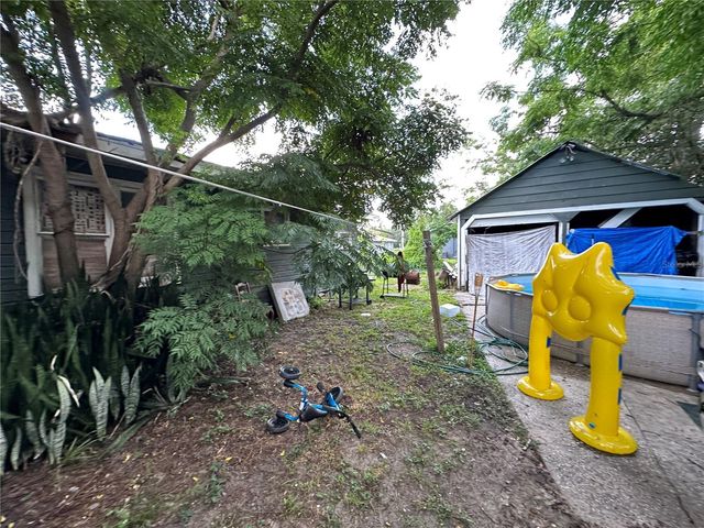 1105 NE 1ST STREET, Mulberry, FL 33860