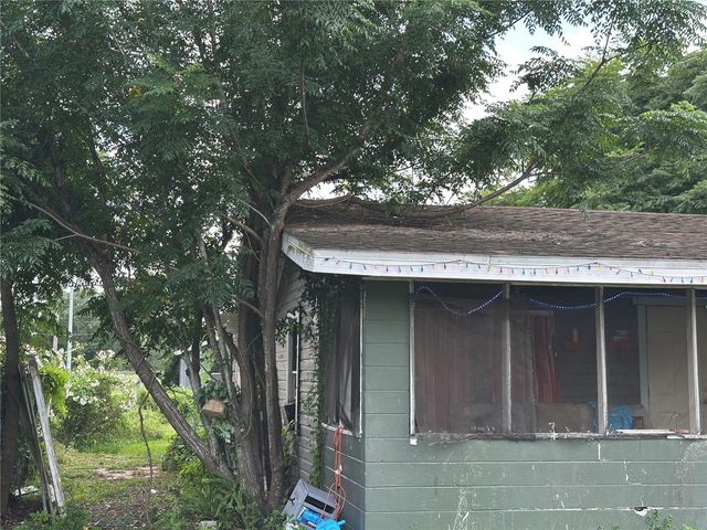 1105 NE 1ST STREET, Mulberry, FL 33860