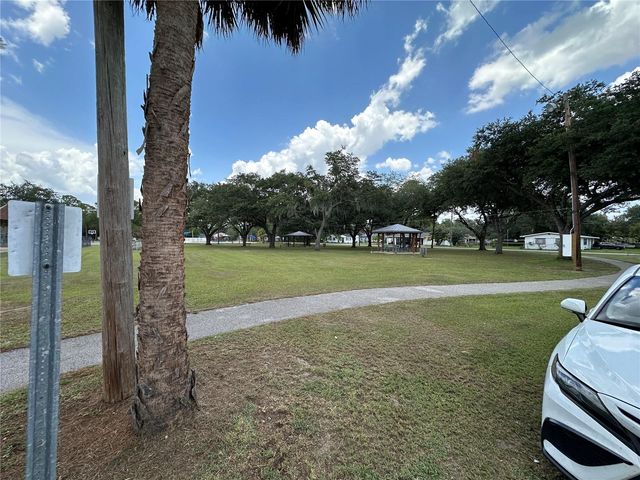 1105 NE 1ST STREET, Mulberry, FL 33860