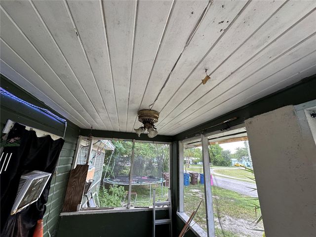 1105 NE 1ST STREET, Mulberry, FL 33860