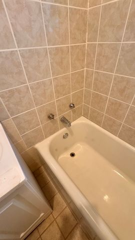 4357 N Drake Avenue 3, Chicago, IL 60618