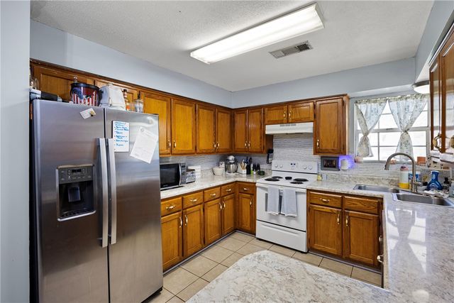 411 Austin Circle, Russellville, AR 72801