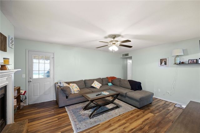 411 Austin Circle, Russellville, AR 72801