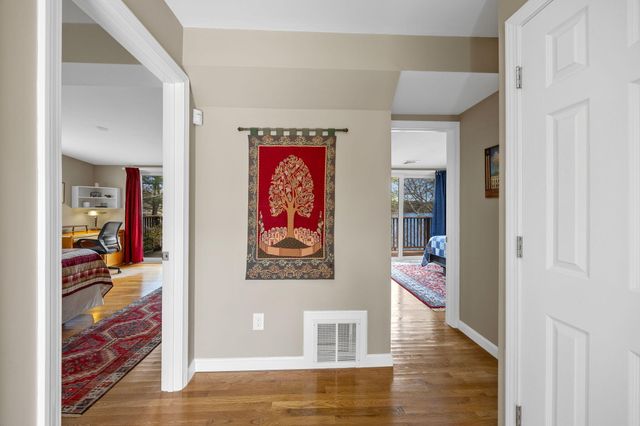 100 Lakeview Boulevard, Plymouth, MA 02360