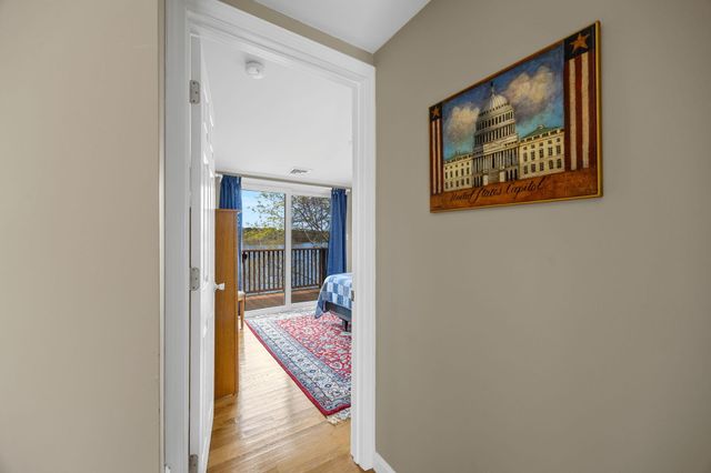 100 Lakeview Boulevard, Plymouth, MA 02360