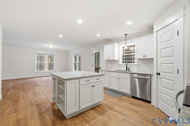 2225 Sutton Cliff Ln, Powhatan, VA 23139