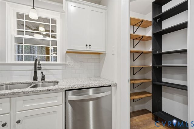 2225 Sutton Cliff Ln, Powhatan, VA 23139