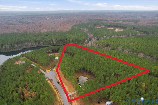 2225 Sutton Cliff Ln, Powhatan, VA 23139