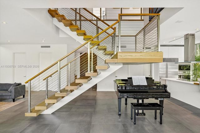 201 Palm Ave, Miami Beach, FL 33139