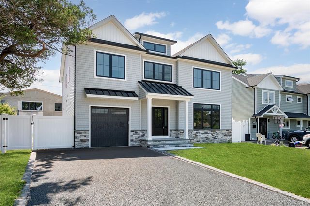 11 Forest Lane, Westbury, NY 11590