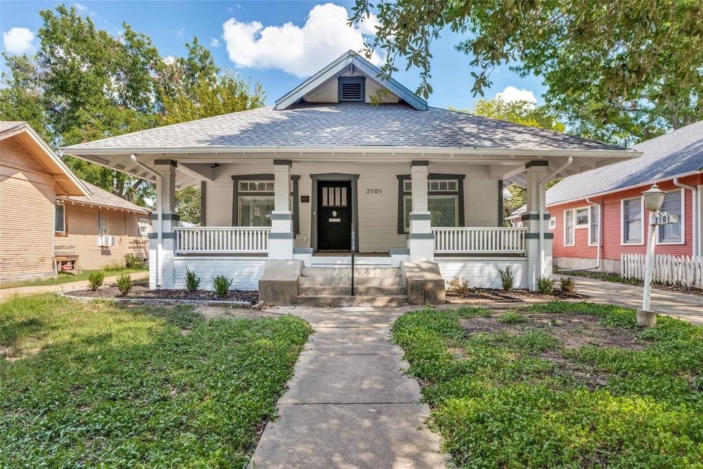 2101 Fairmount Avenue, Fort Worth, TX 76110