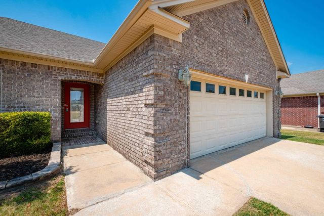 1917 Reveille Circle, Jacksonville, AR 72076