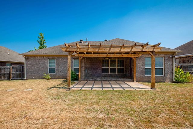 1917 Reveille Circle, Jacksonville, AR 72076