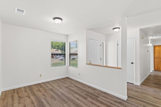 1426 Zinfandel Dr, Lodi, CA 95242