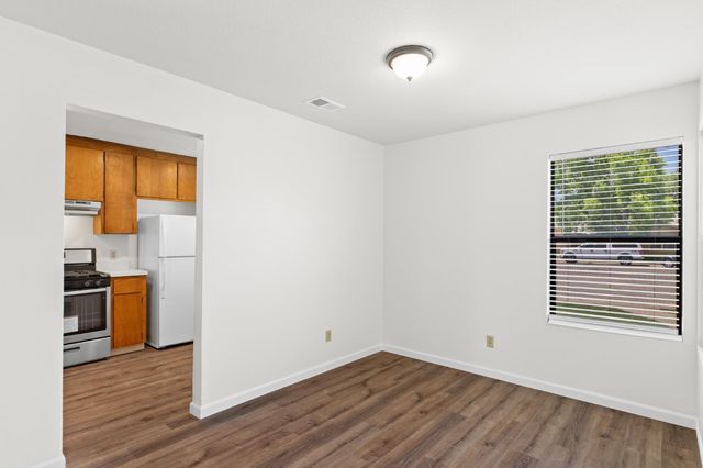 1426 Zinfandel Dr, Lodi, CA 95242