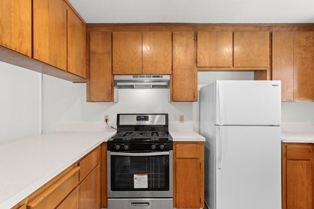 1426 Zinfandel Dr, Lodi, CA 95242