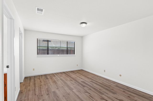 1426 Zinfandel Dr, Lodi, CA 95242