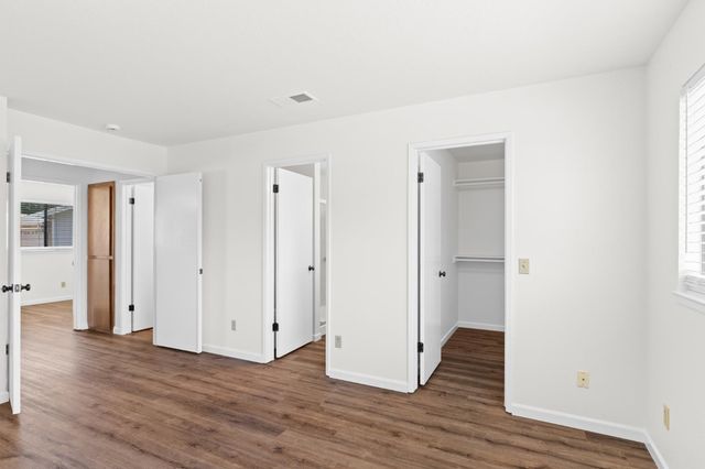 1426 Zinfandel Dr, Lodi, CA 95242