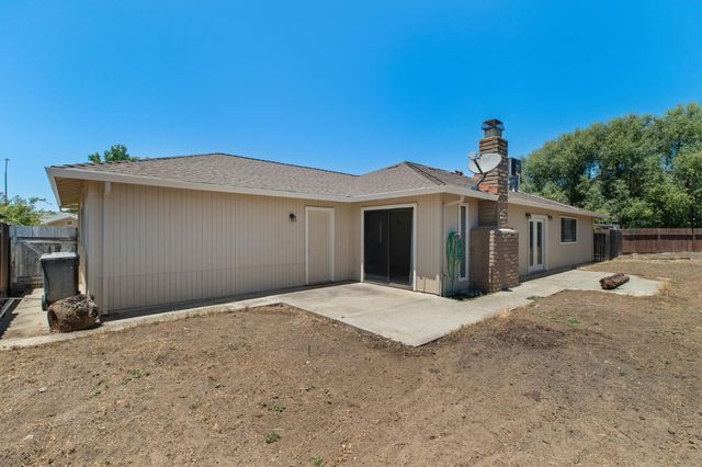 1426 Zinfandel Dr, Lodi, CA 95242