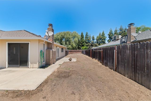 1426 Zinfandel Dr, Lodi, CA 95242
