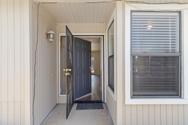 1426 Zinfandel Dr, Lodi, CA 95242