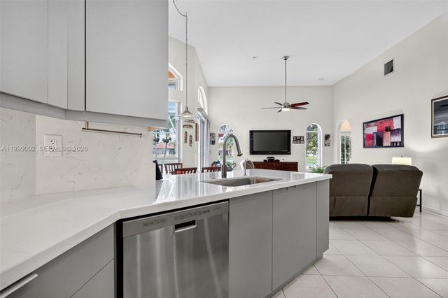 1845 NW 139th Ter, Pembroke Pines, FL 33028